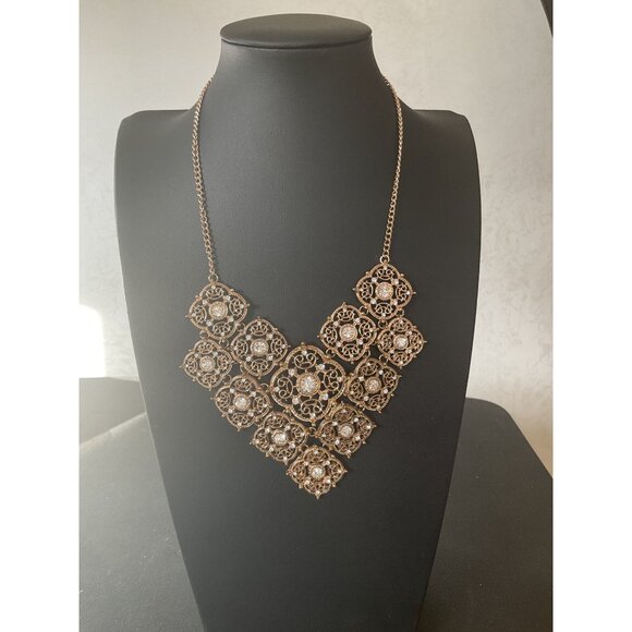 Vintage Gold Tone Bib Statement Necklace With Floral Crystal Accents - Picture 1 of 4